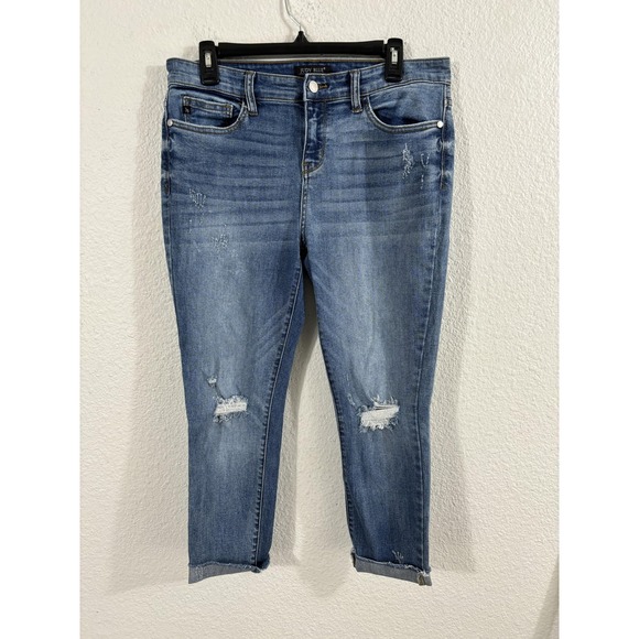 Judy Blue Jeans Womens 13/31 Blue Medium Wash Distressed Capri Raw Hem JB82124MD - Picture 1 of 13
